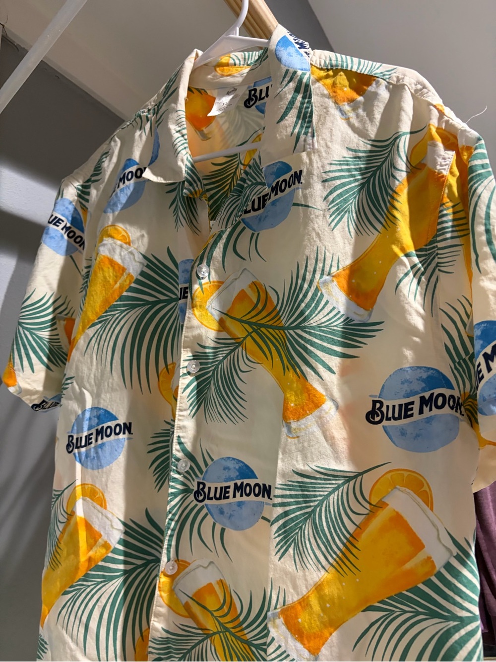 Blue Moon Men’s Cream Tropical Print Short-Sleeve Button-Up Shirt